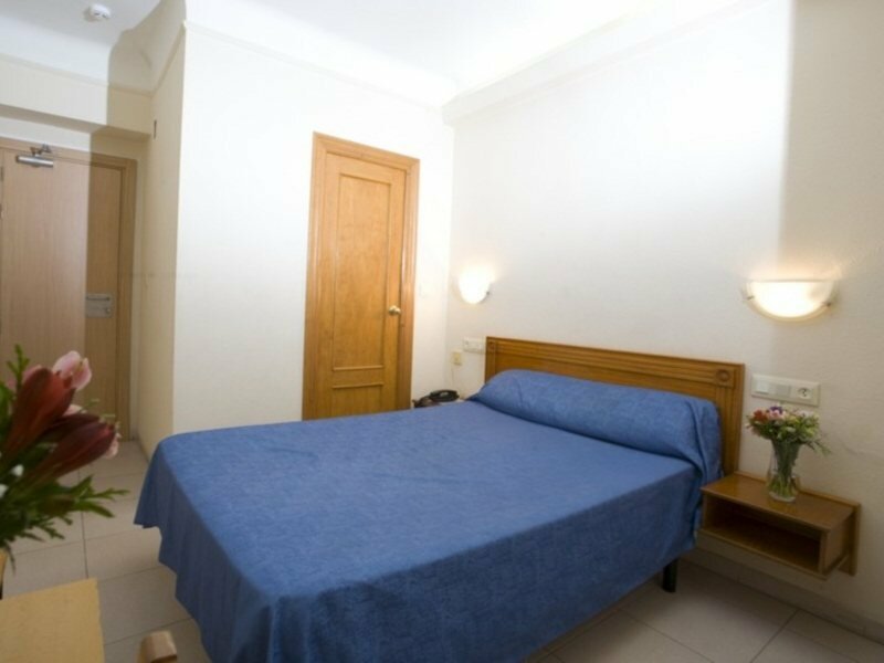 Фото Hostal La Lonja