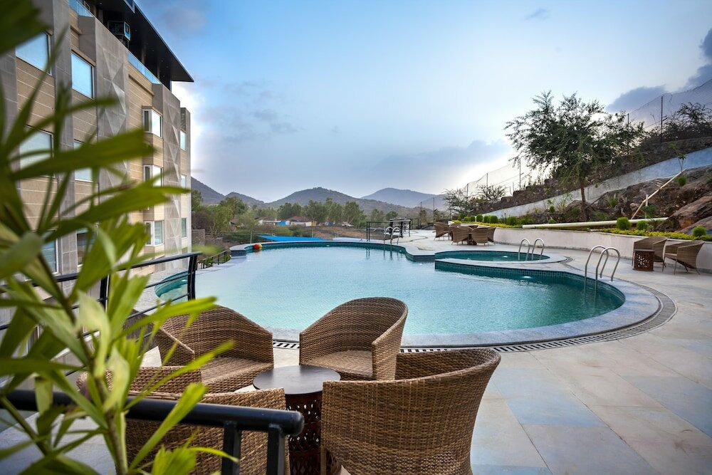 Фото JuSTa Sajjangarh Resort & SPA