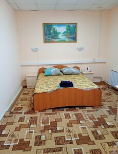 Rus (Sovetskaya ulitsa, 95), hotel