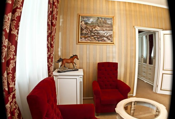 Фото Династия