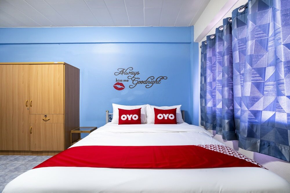 Фото Oyo 838 Aromdee Apartment