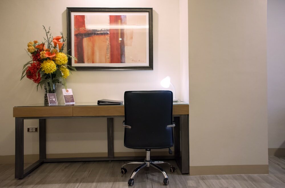 Фото Ironwood Hotel
