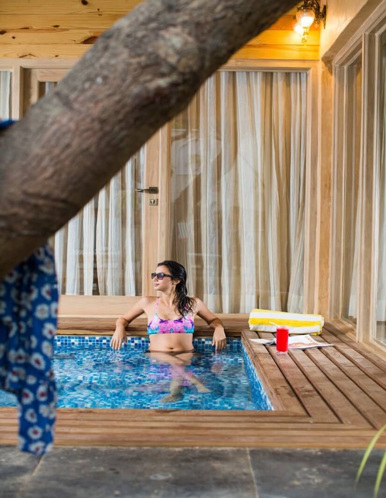 Фото Amritara Aura Resort & SPA	