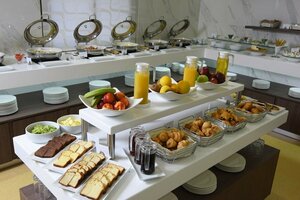 Гостиница Ramada by Wyndham Downtown Beirut