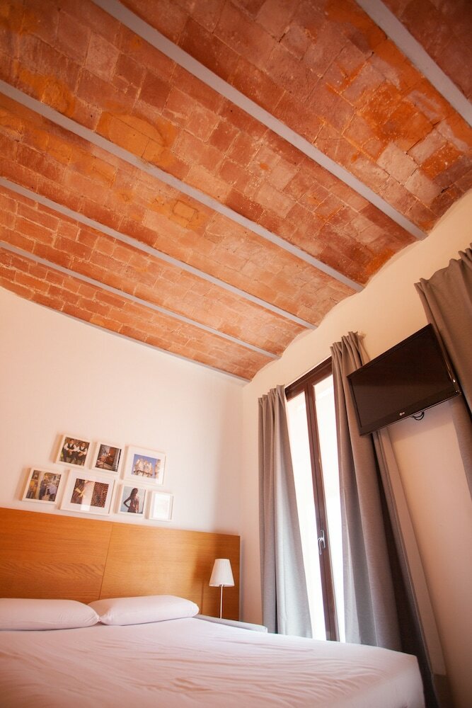 Фото Las Ramblas Pasaje Bacardi Apartments