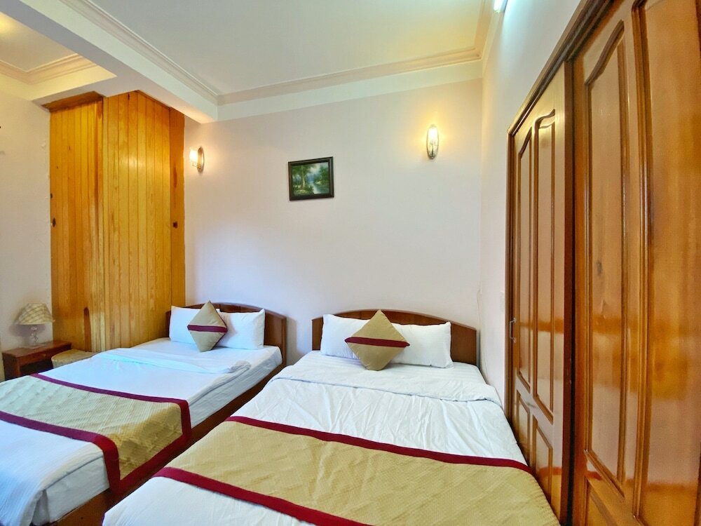 Фото Gold Night Hotel