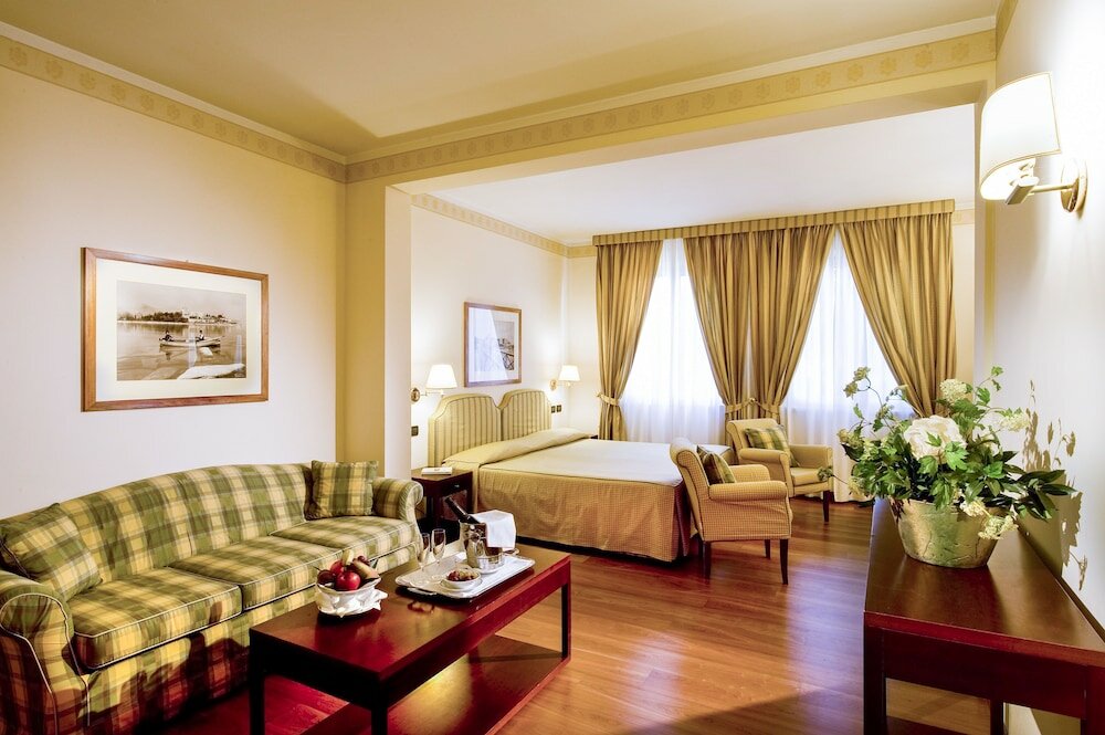 Фото Hotel Sirmione e Promessi Sposi