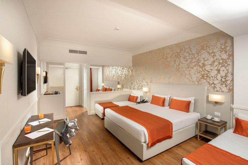 Фото Hotel Shangri-La Roma