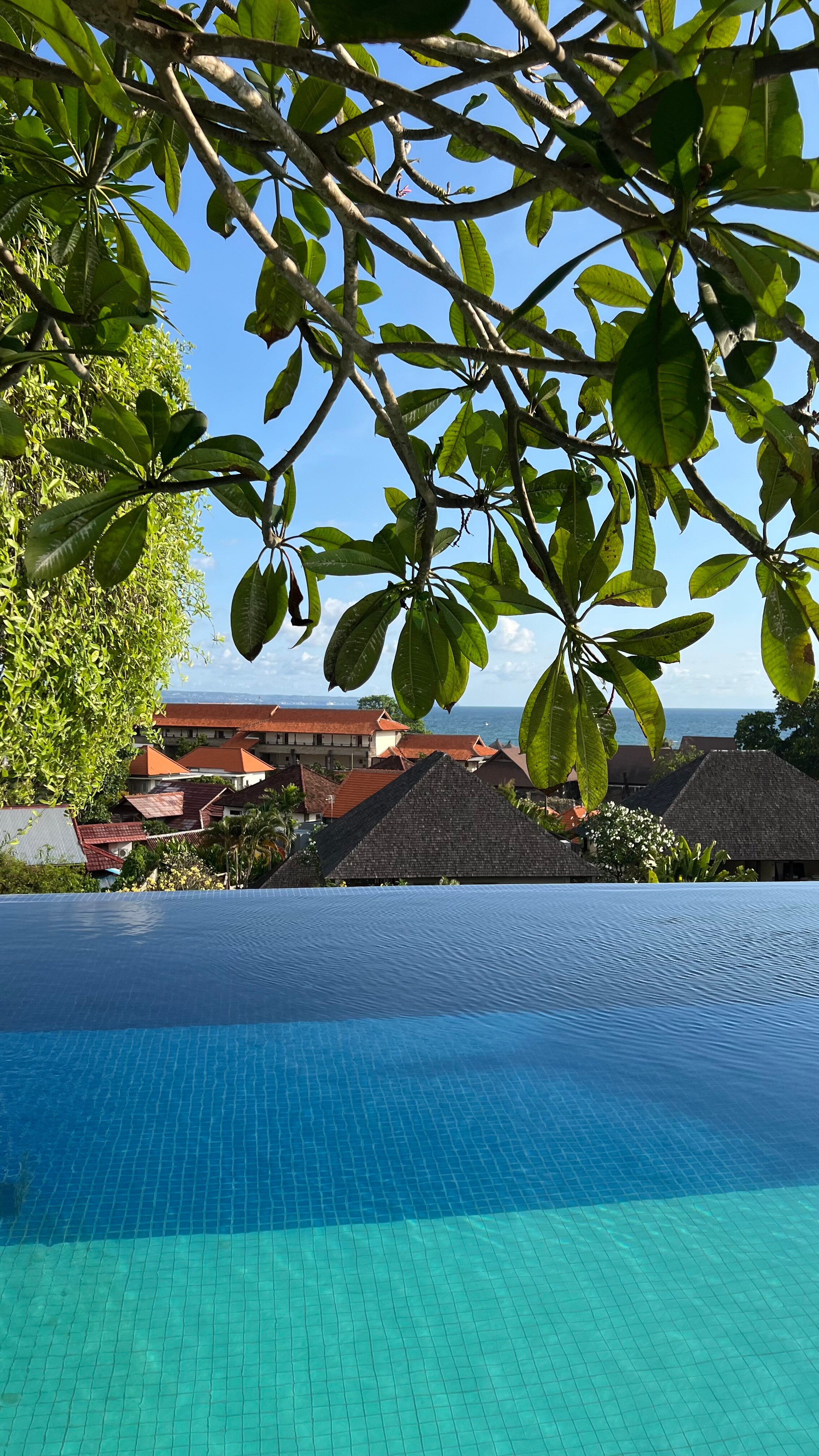 Фото Aloft Bali Seminyak