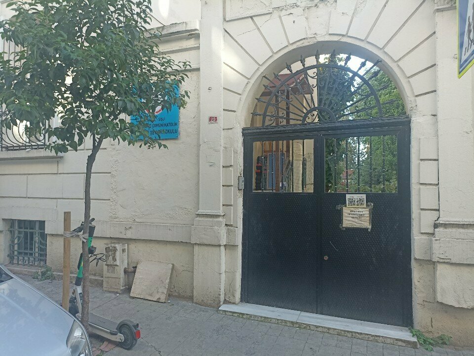 Private school Private Bomonti Armenian Catholic Primary and Secondary School, Istanbul, photo