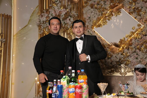 Snow Whites Sarguzashtlari porno videoni tomosha qiling