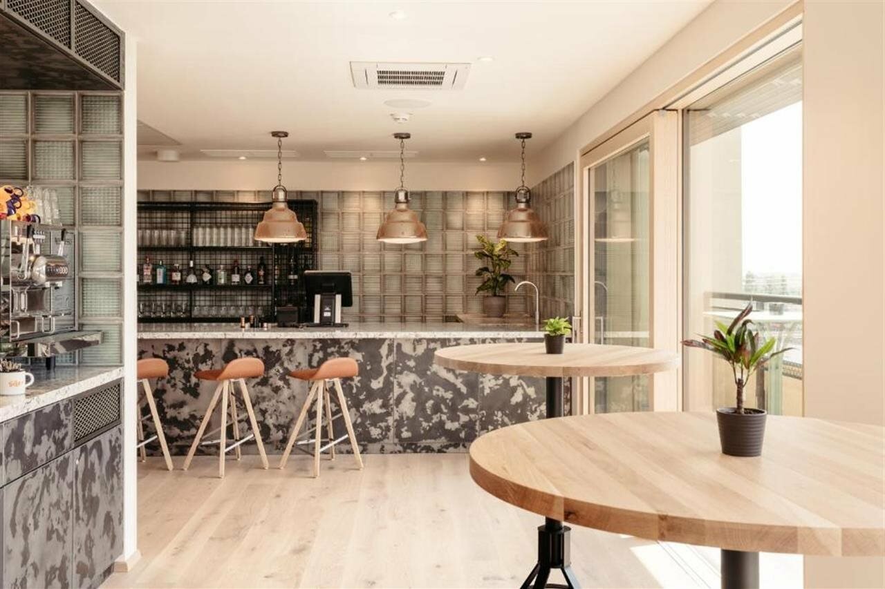 Фото Hotel Schani Wien Hauptbahnhof