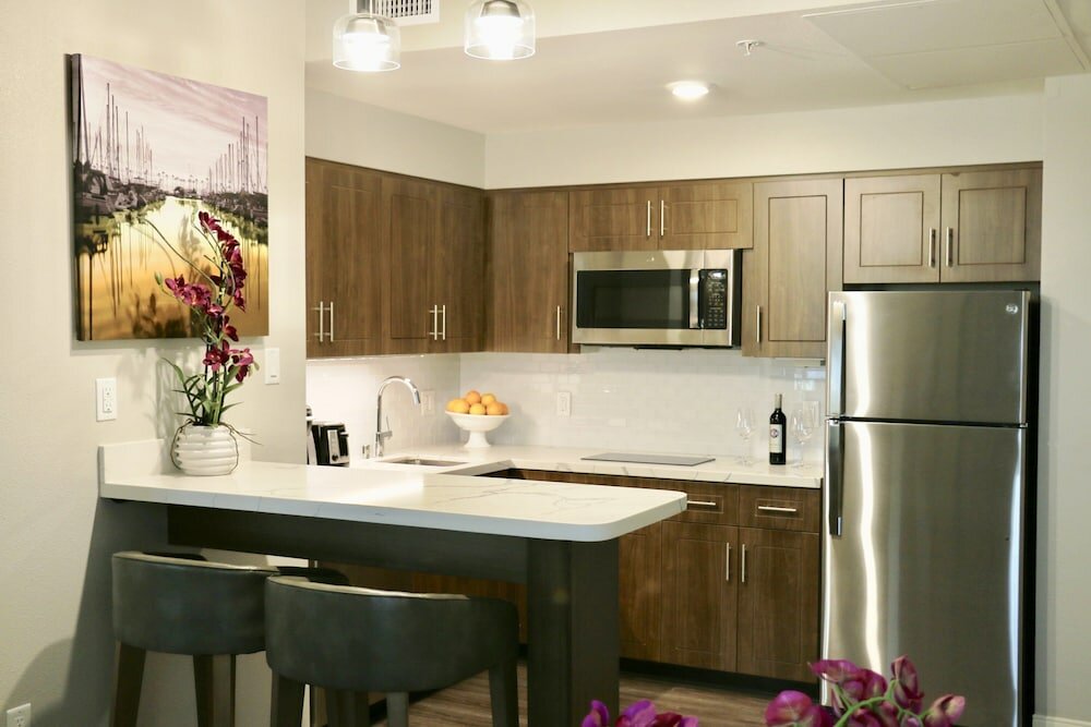 Фото Staybridge Suites Long Beach Airport, an Ihg Hotel