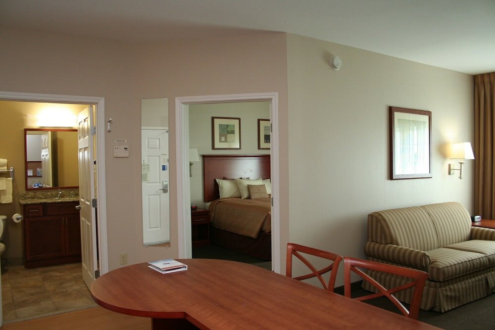 Фото Candlewood Suites Avondale - New Orleans, an Ihg Hotel