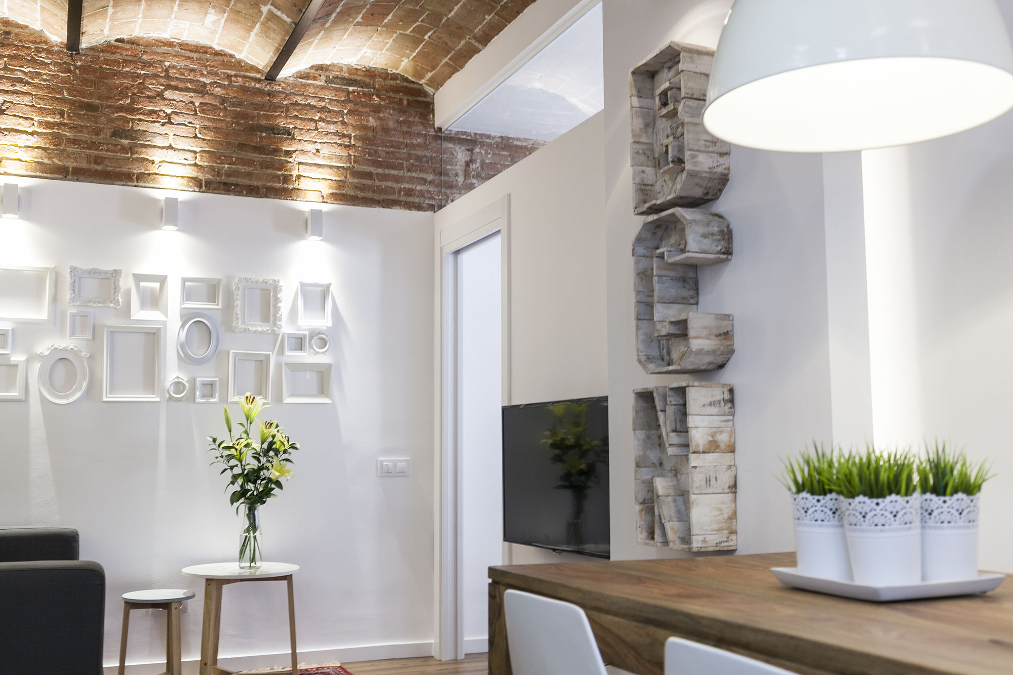 Фото Charming Parallel