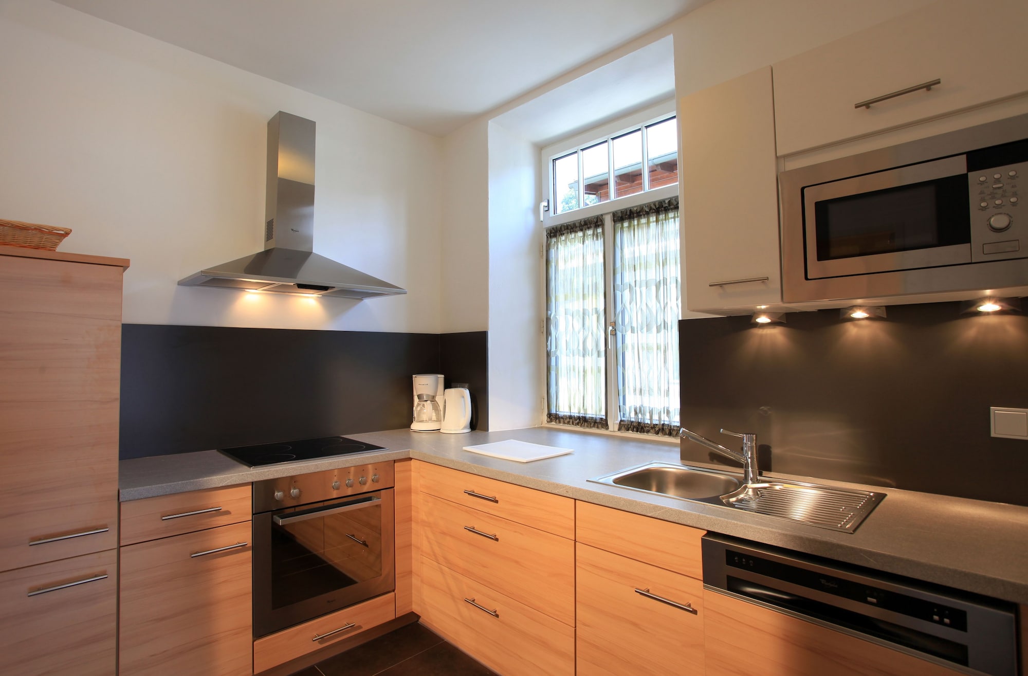 Фото Romantik Residenz Ferienwohnungen Hotel Im Weissen Rössl