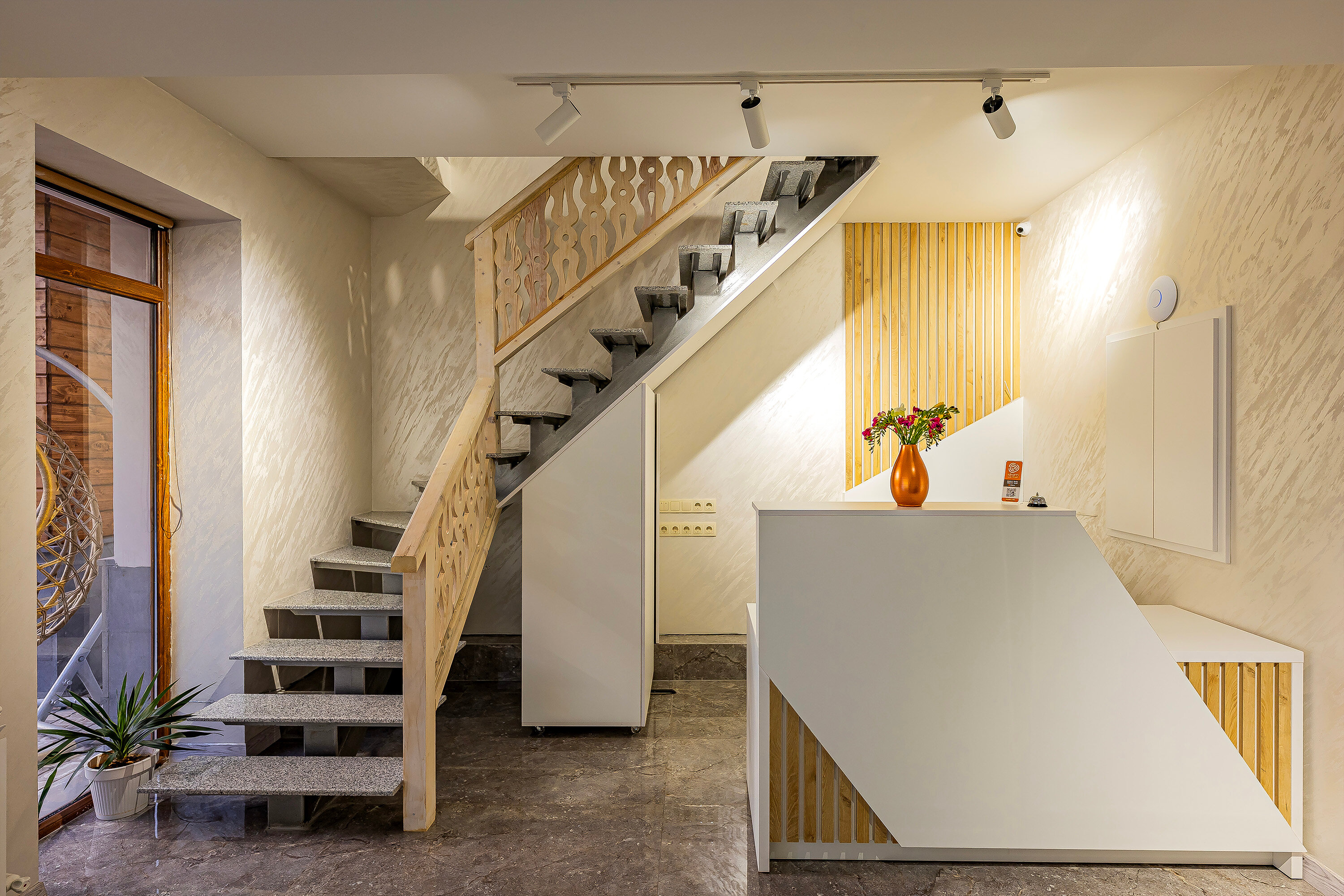 Фото Taniqinn Dilijan Hotel