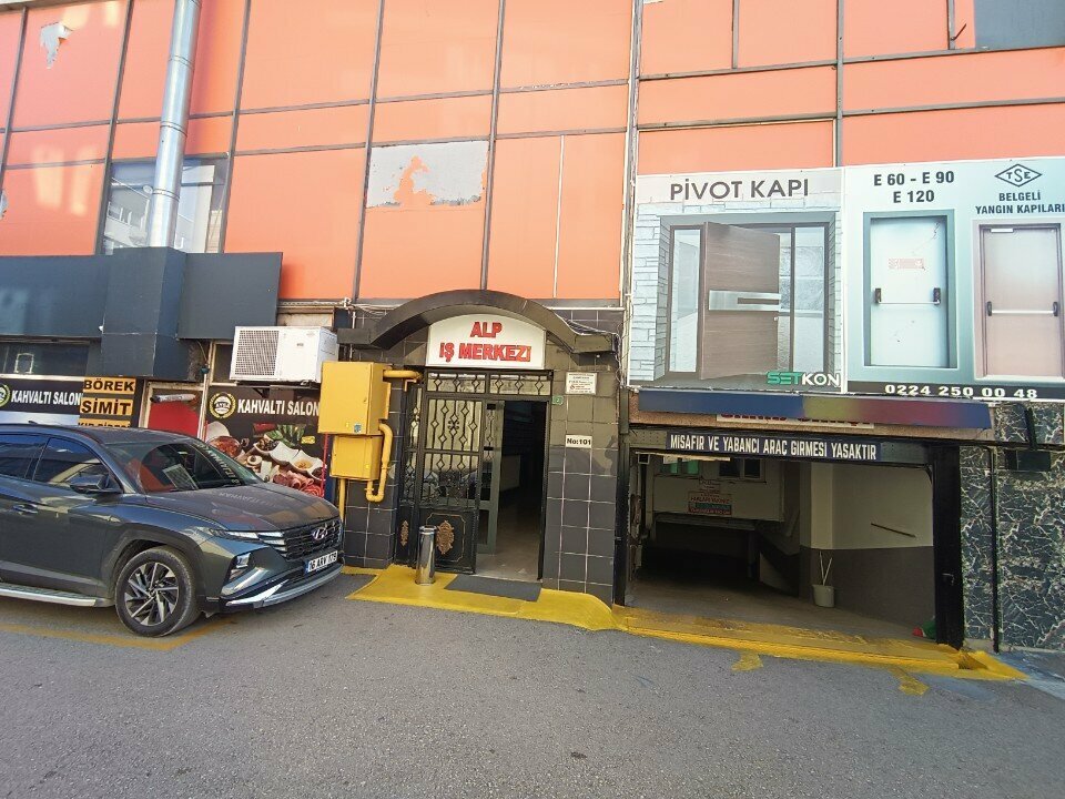 Attorney Avukat Orhan Akbulut, Bursa, photo