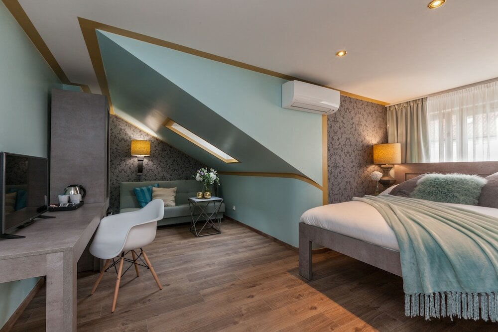 Фото Gorgeous Prague Rooms