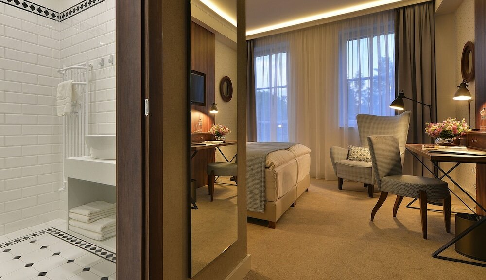 Фото Hotel Pod Lipou