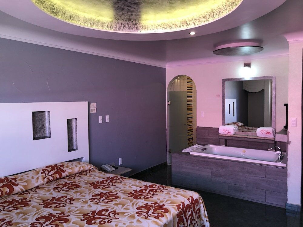 Фото Hotel & Villas 7