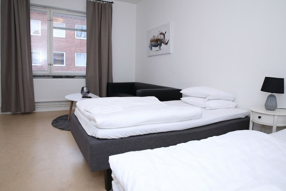 Фото Fastliving Apartment Hotel