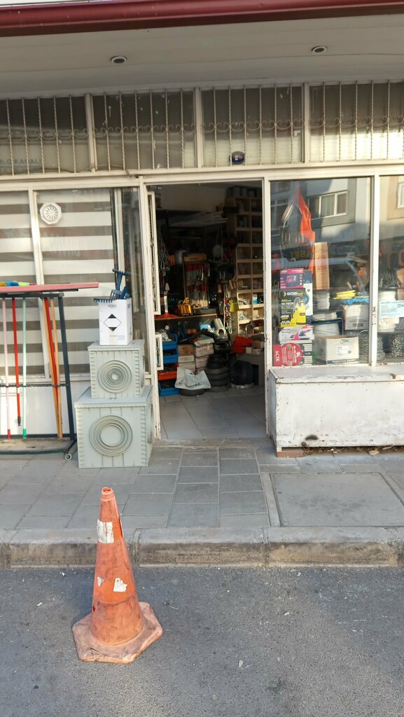 Hardware store Taseli Trade, Izmir, photo