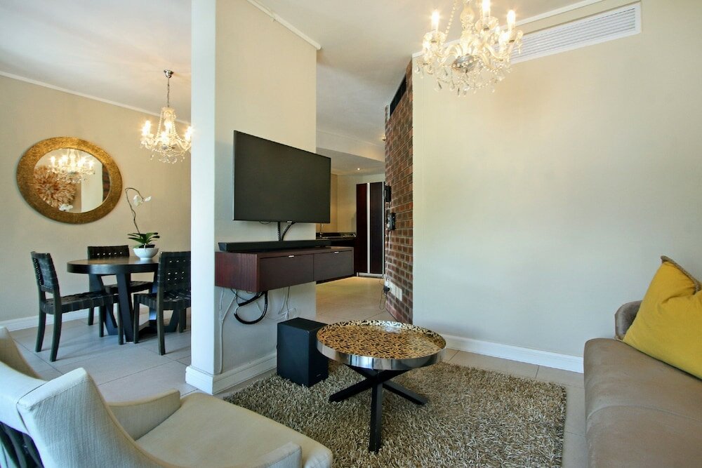 Фото ITC Hospitality Group Two Bedrooms Metropollis Building