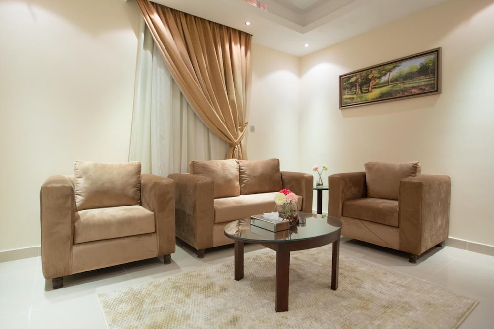 Фото Al Fouz Luxury Hotel Suites