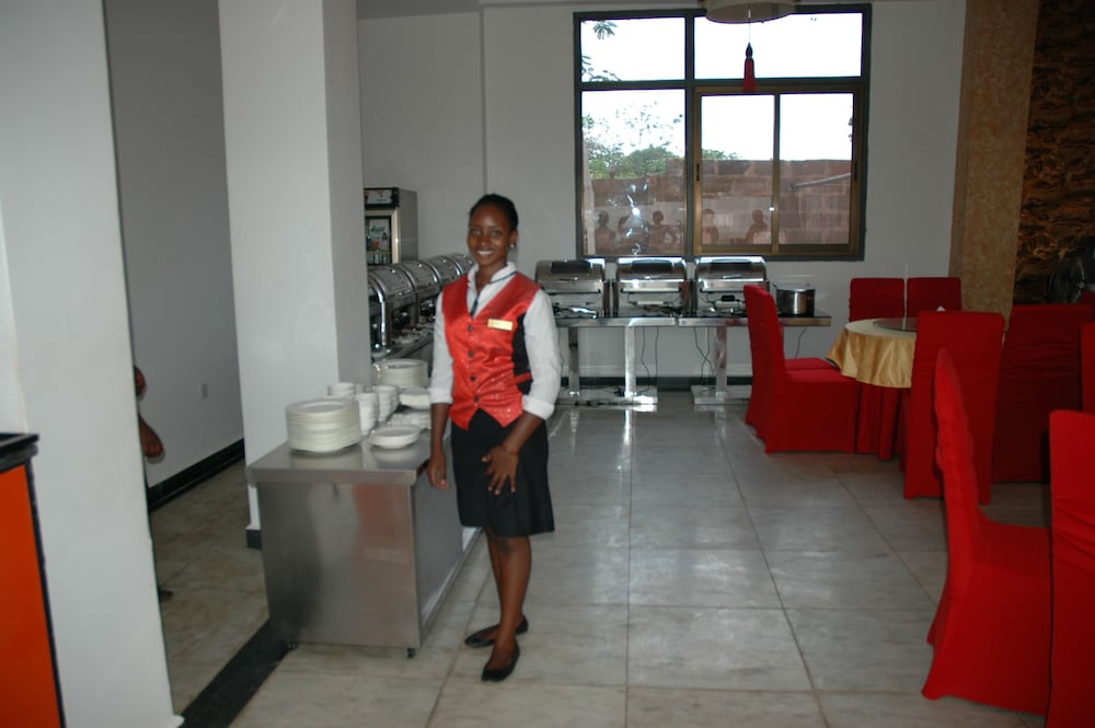 Фото Golden Chopstick Hotel