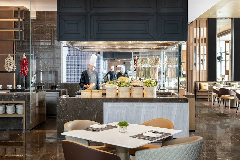 Фото Zhangjiagang Marriott Hotel