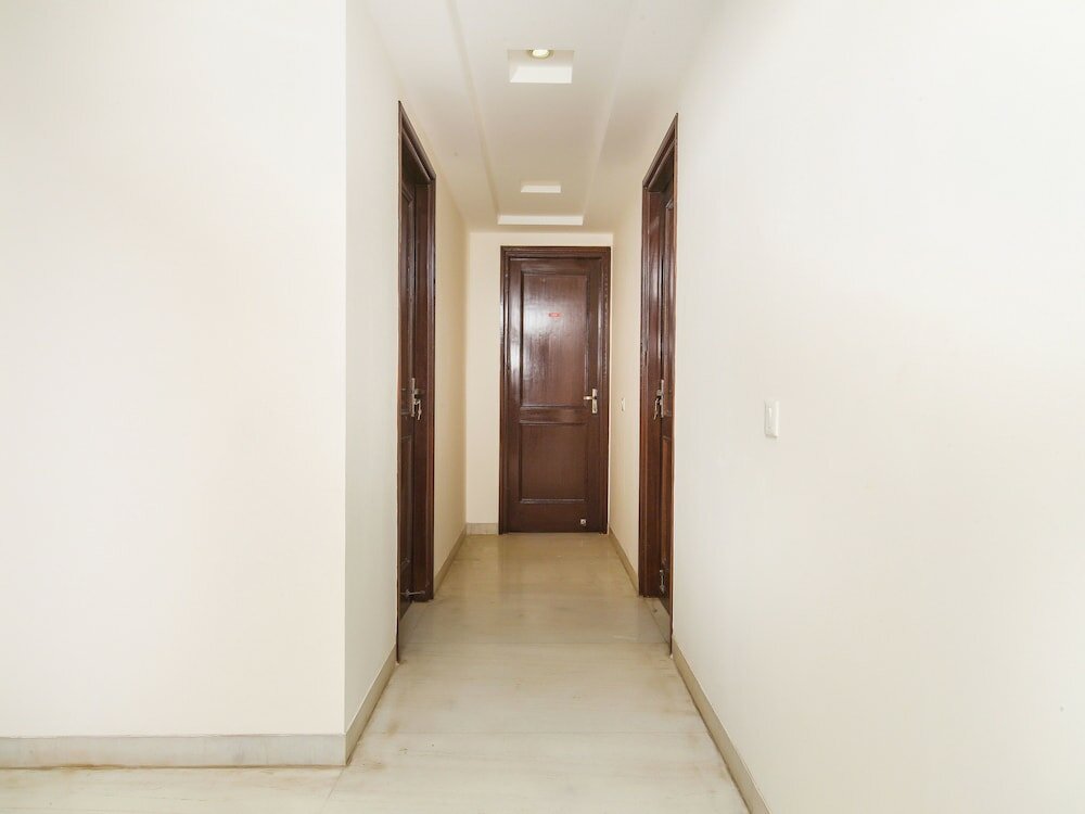 Фото Oyo 15623 Golden Crystal