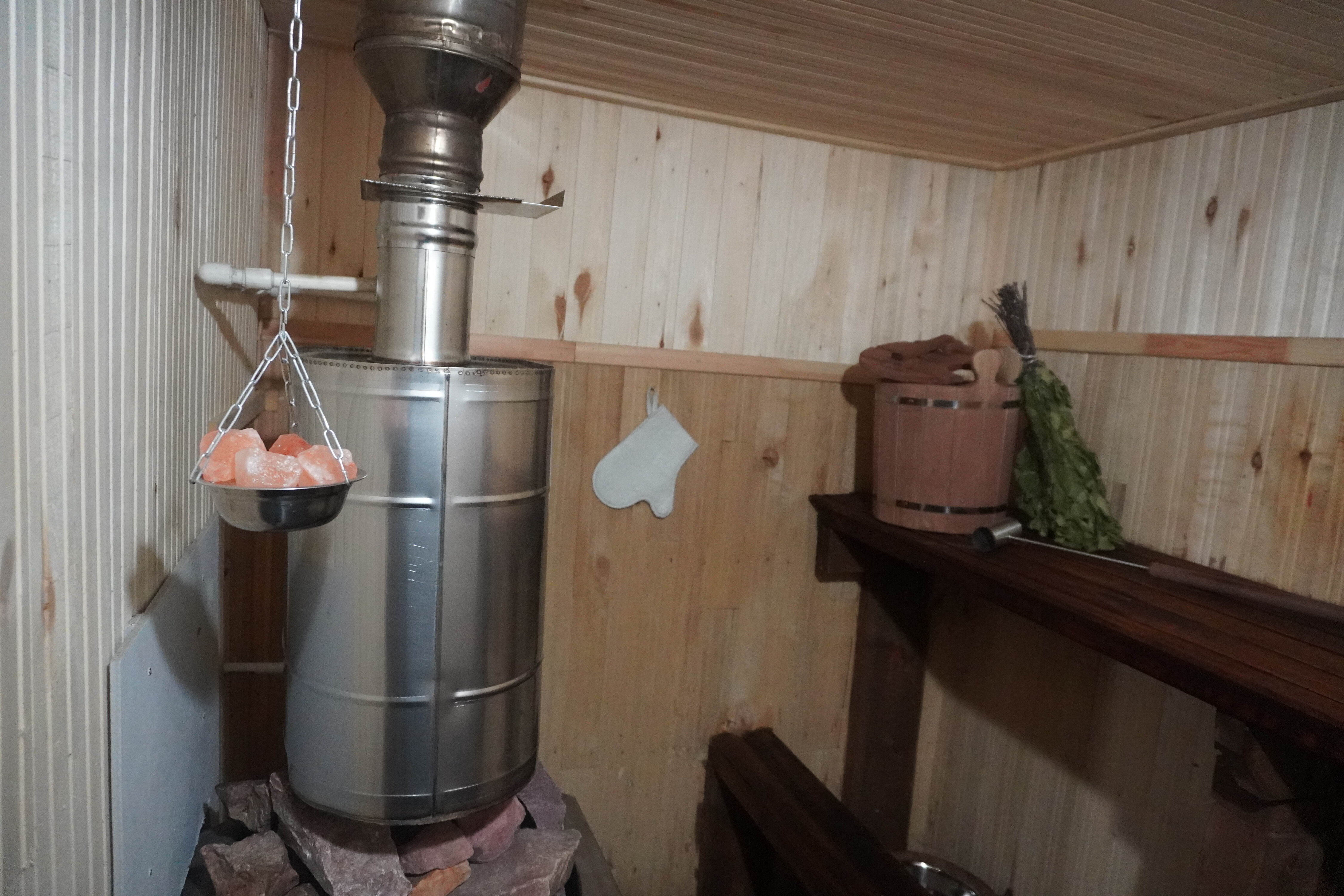 Фото Домик на горке