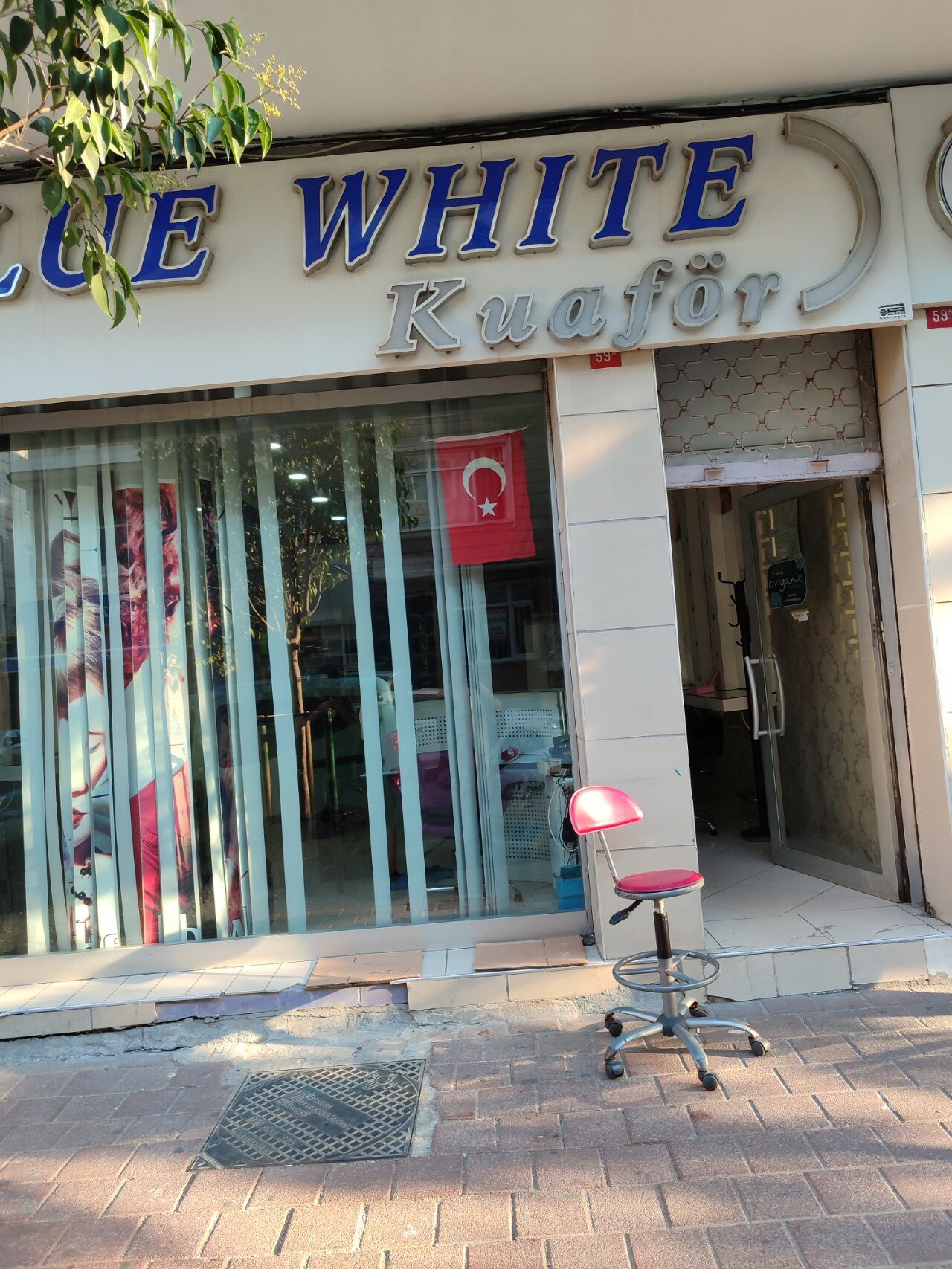 Blue White Kuaför Osman Aydın