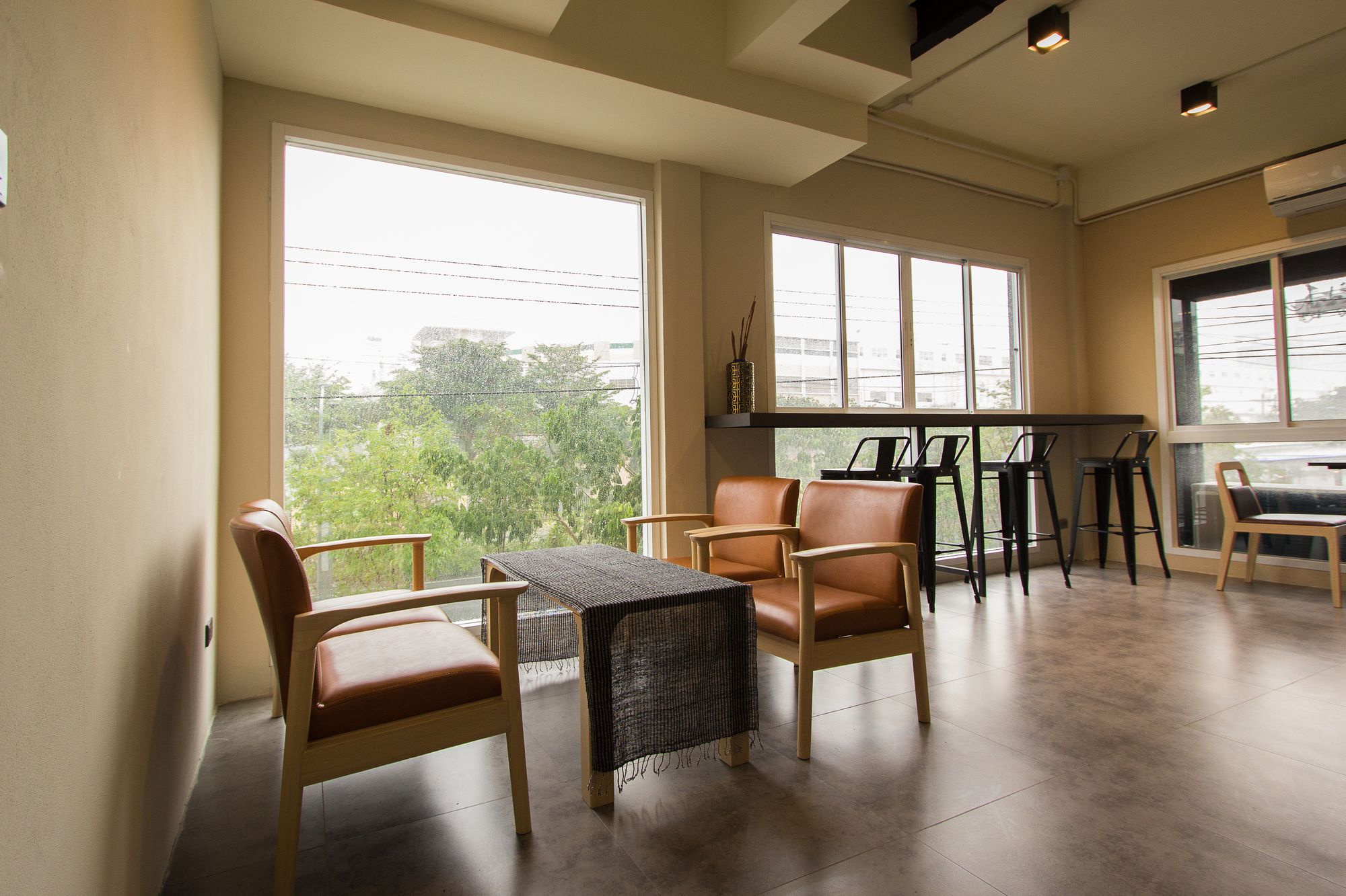 Фото Lazy Sunday Hostel