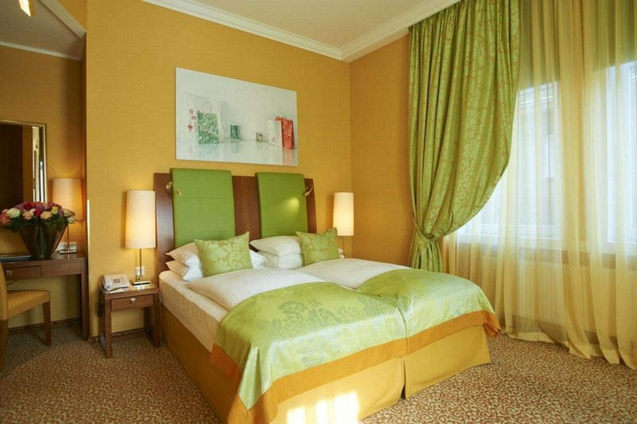 Фото отеля 3