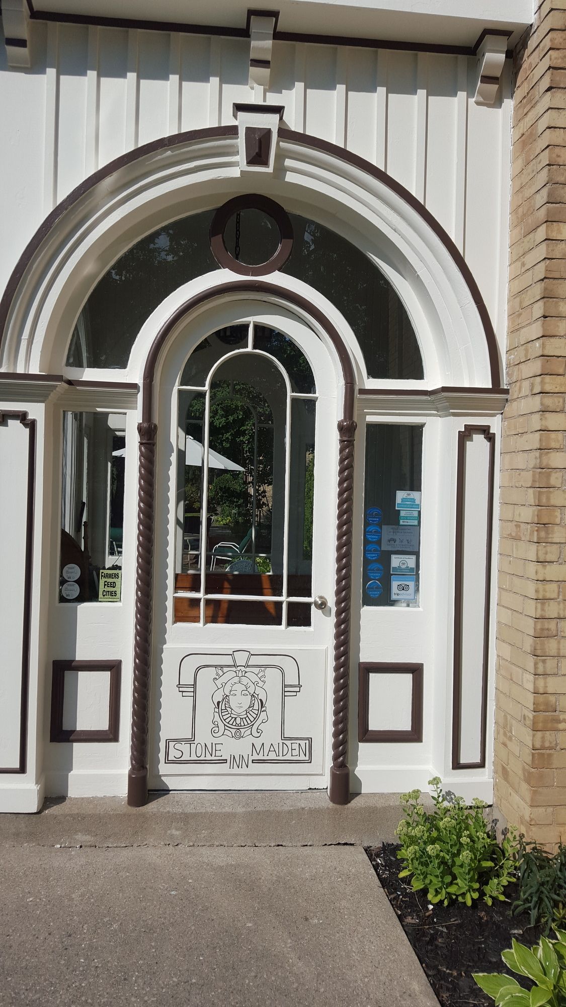 Фото Stone Maiden Inn