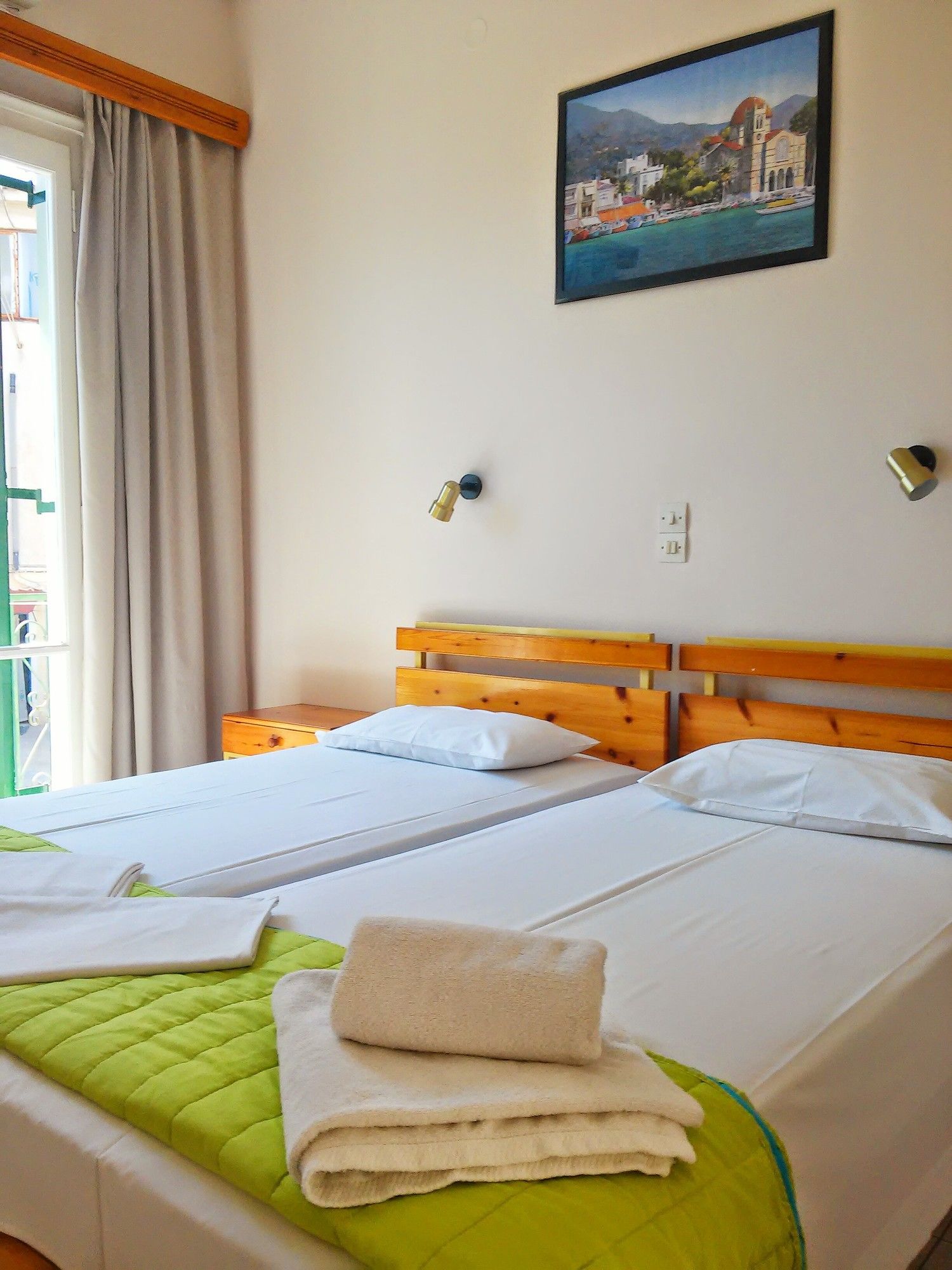Фото Aegina Hotel