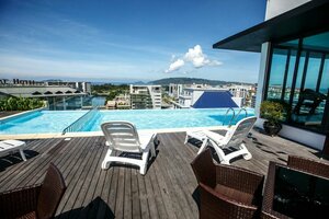 Гостиница Marina Travellers Suite Sky Karamunsing