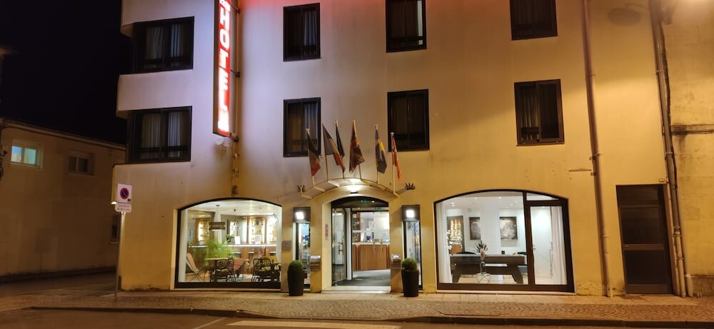 Фото Hôtel Le Valois, Cognac Centre