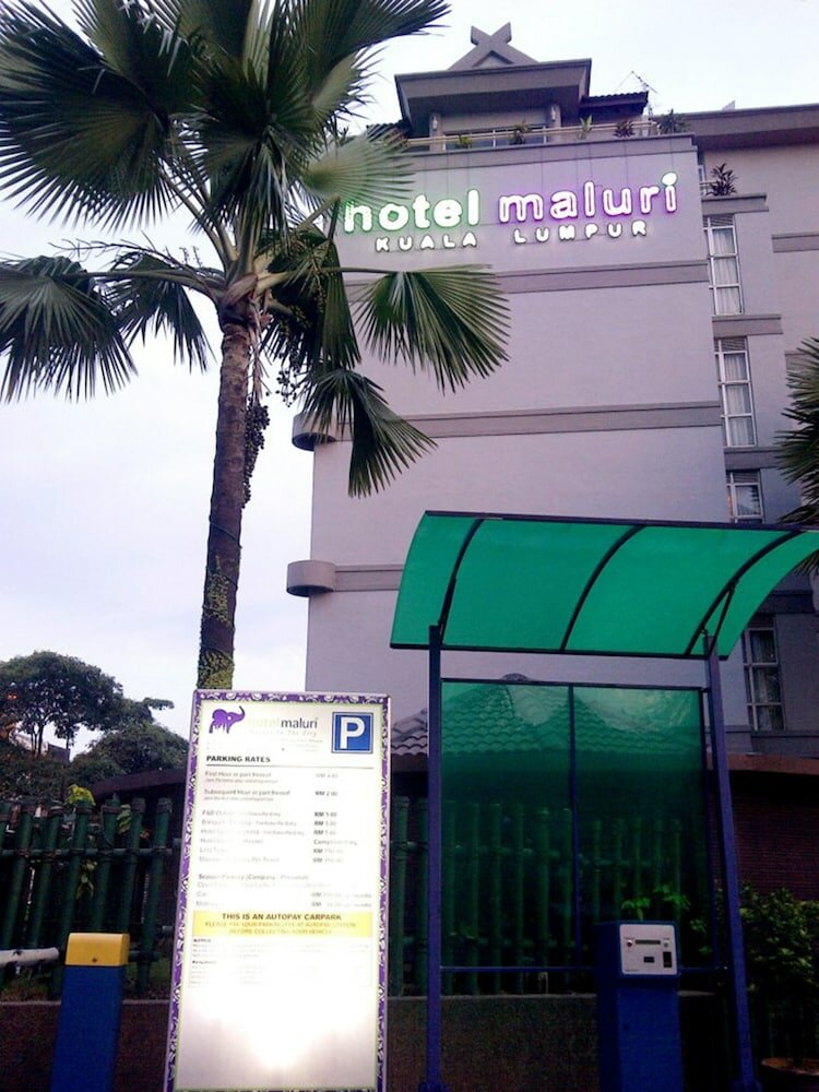 Фото Hotel Maluri