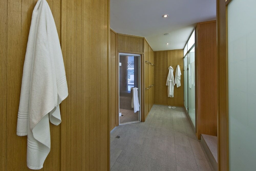 Фото Schweizerhof Swiss Quality Hotel