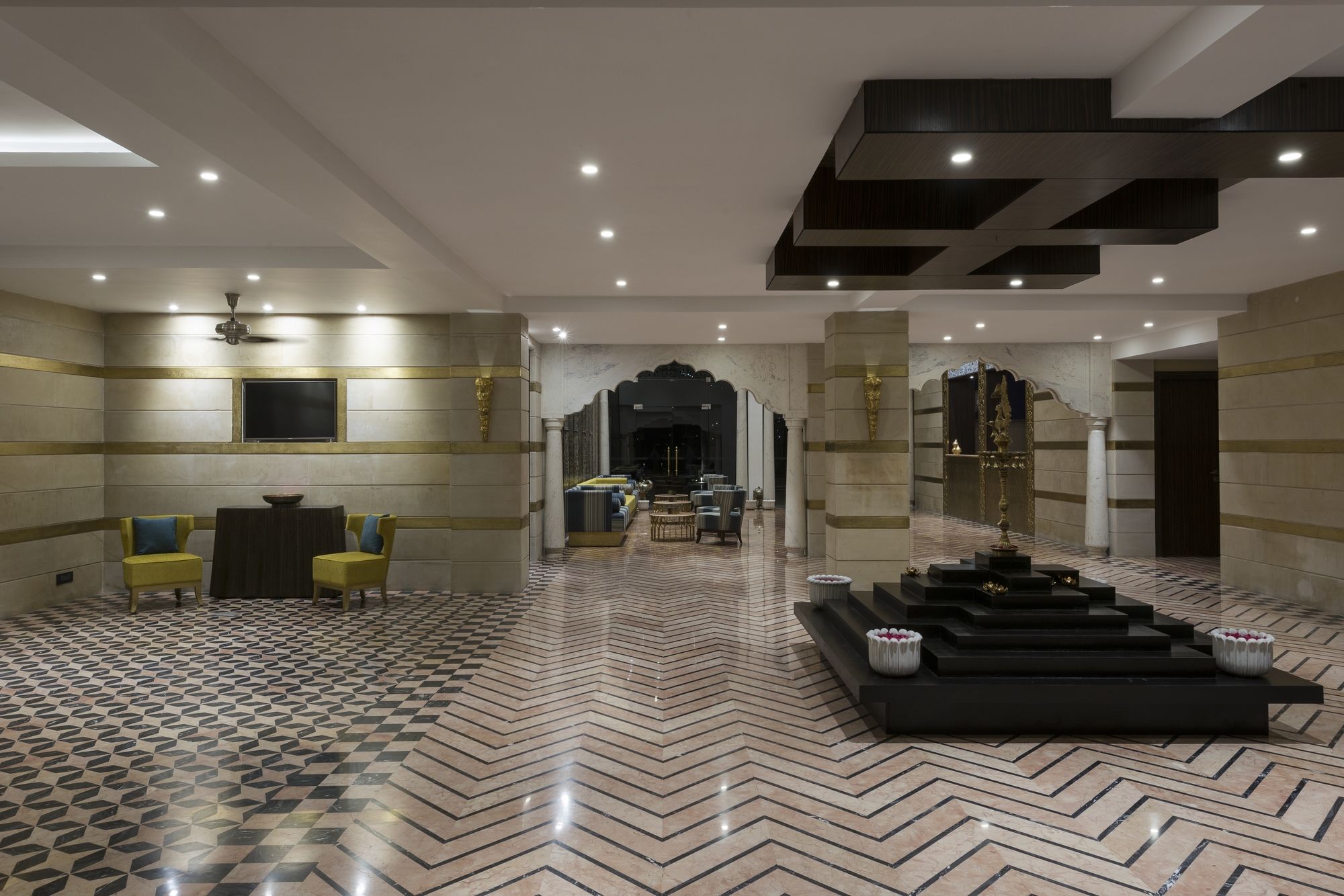 Фото Hotel Lakend