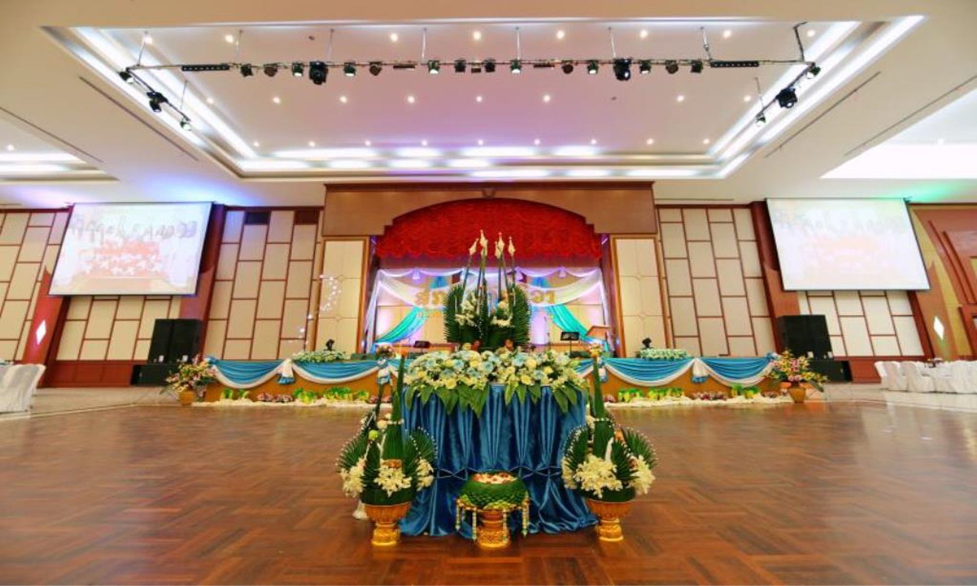 Фото Arawan Riverside Hotel