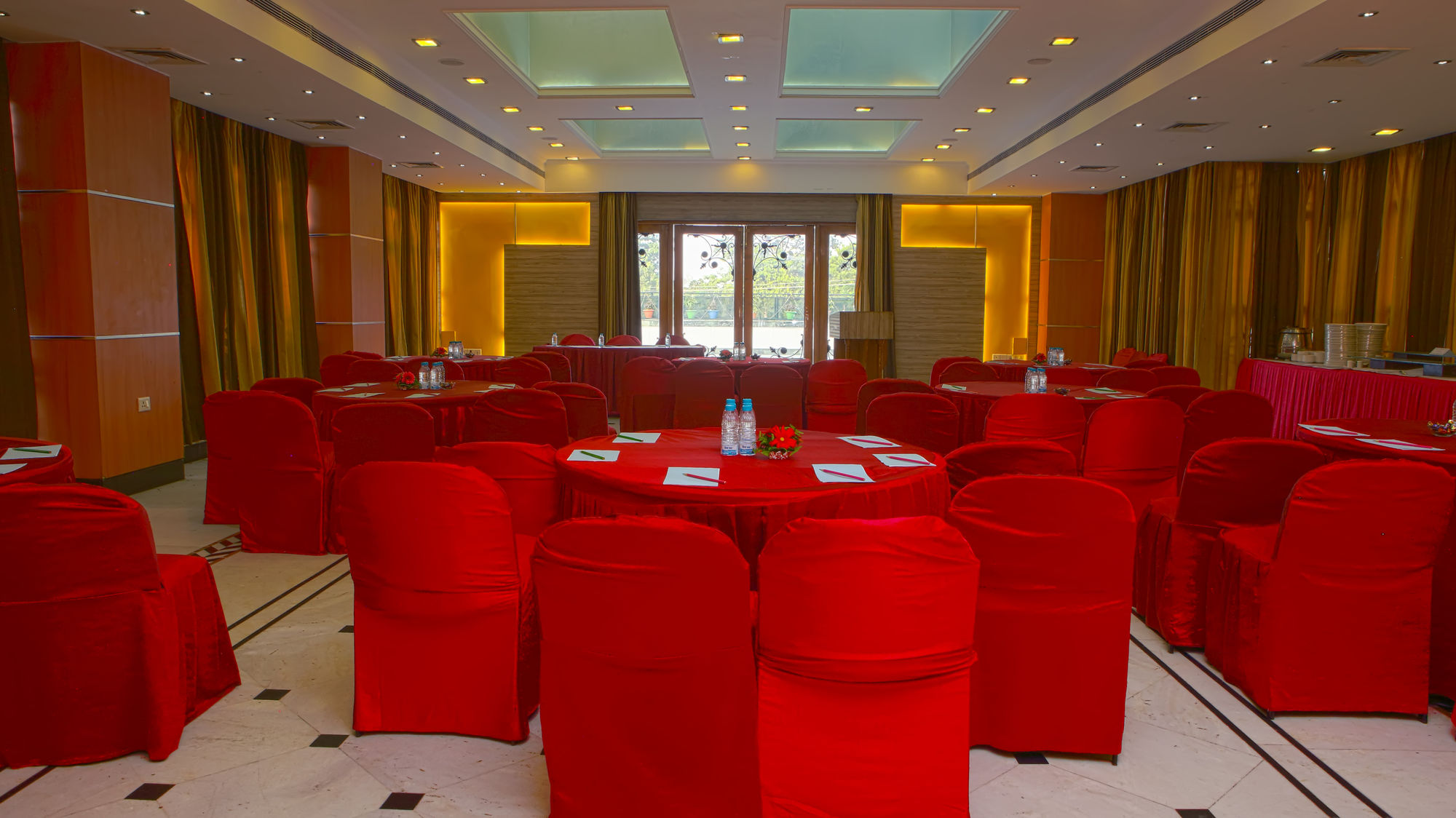 Фото Gemini Continental Lucknow