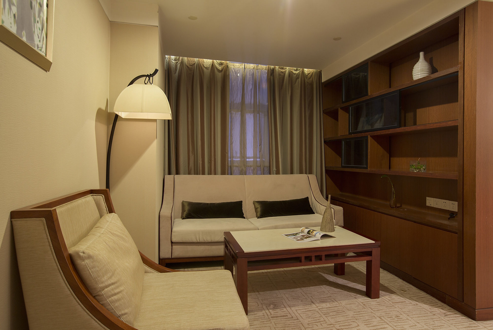 Фото Landison Plaza International Hotel Zhenjiang