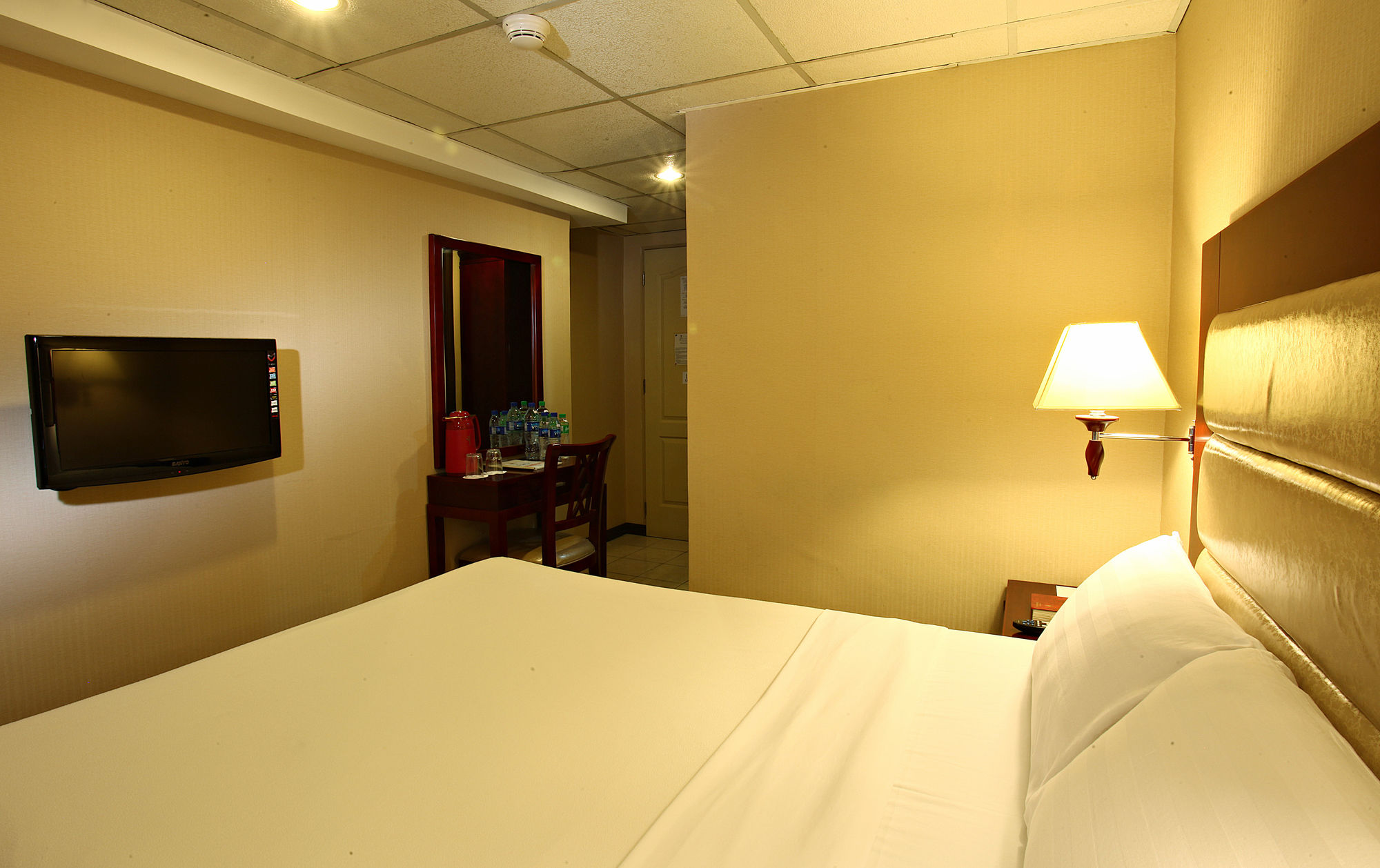 Фото Star Plaza Hotel