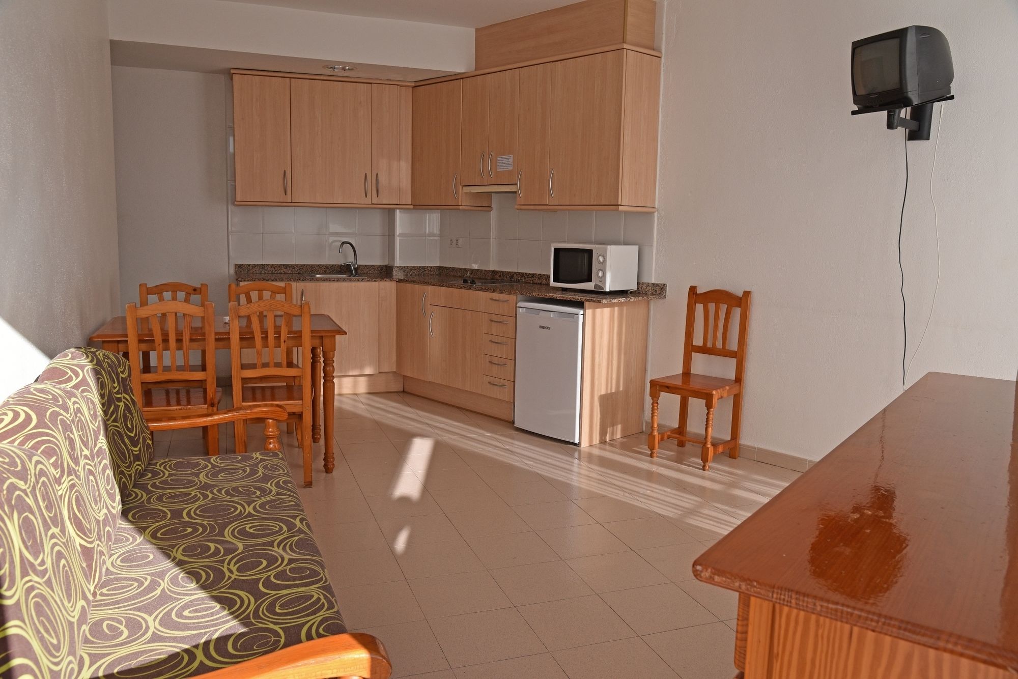 Фото Apartamentos Ar Dosjoimi