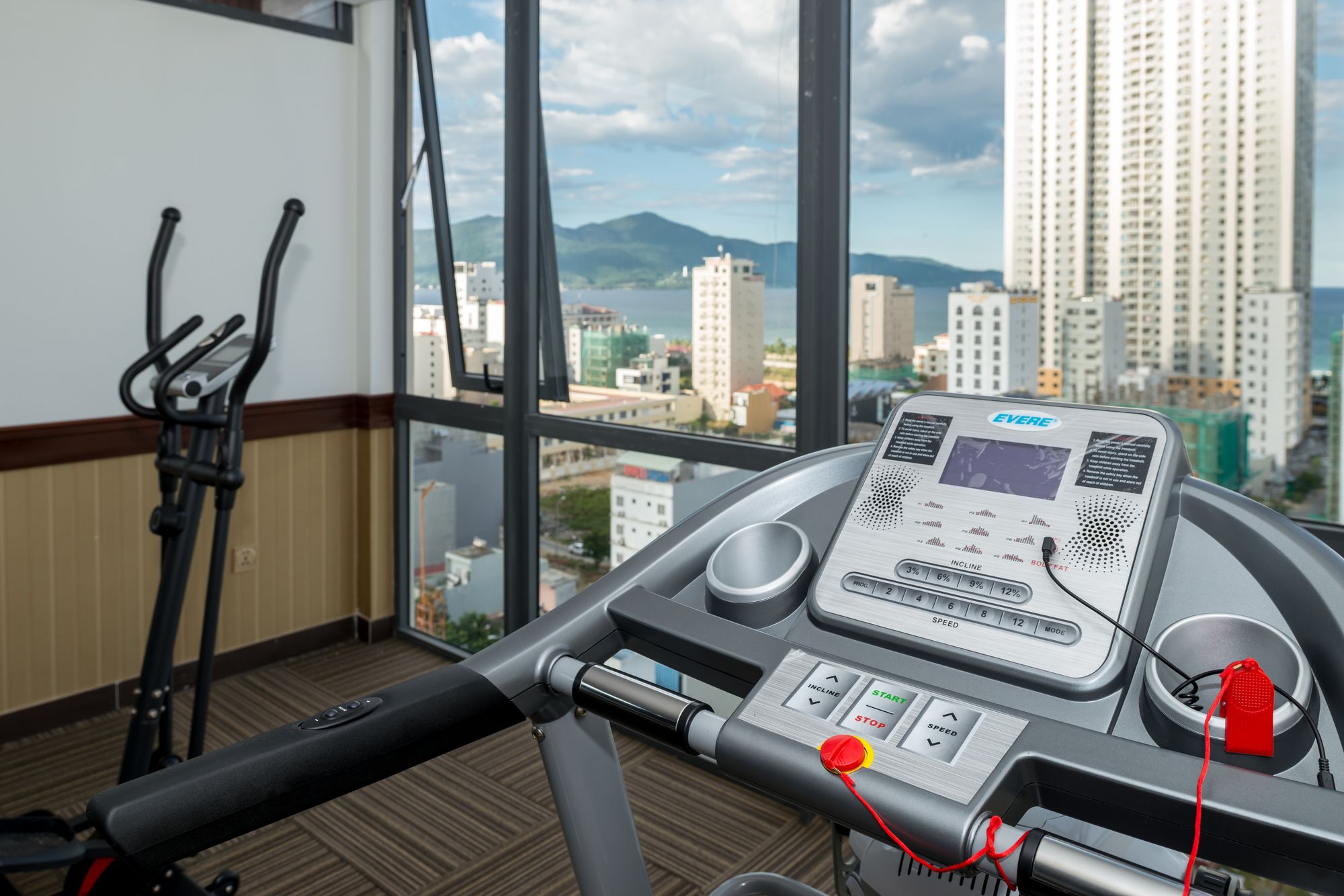 Фото Aria Grand Hotel & Apartments