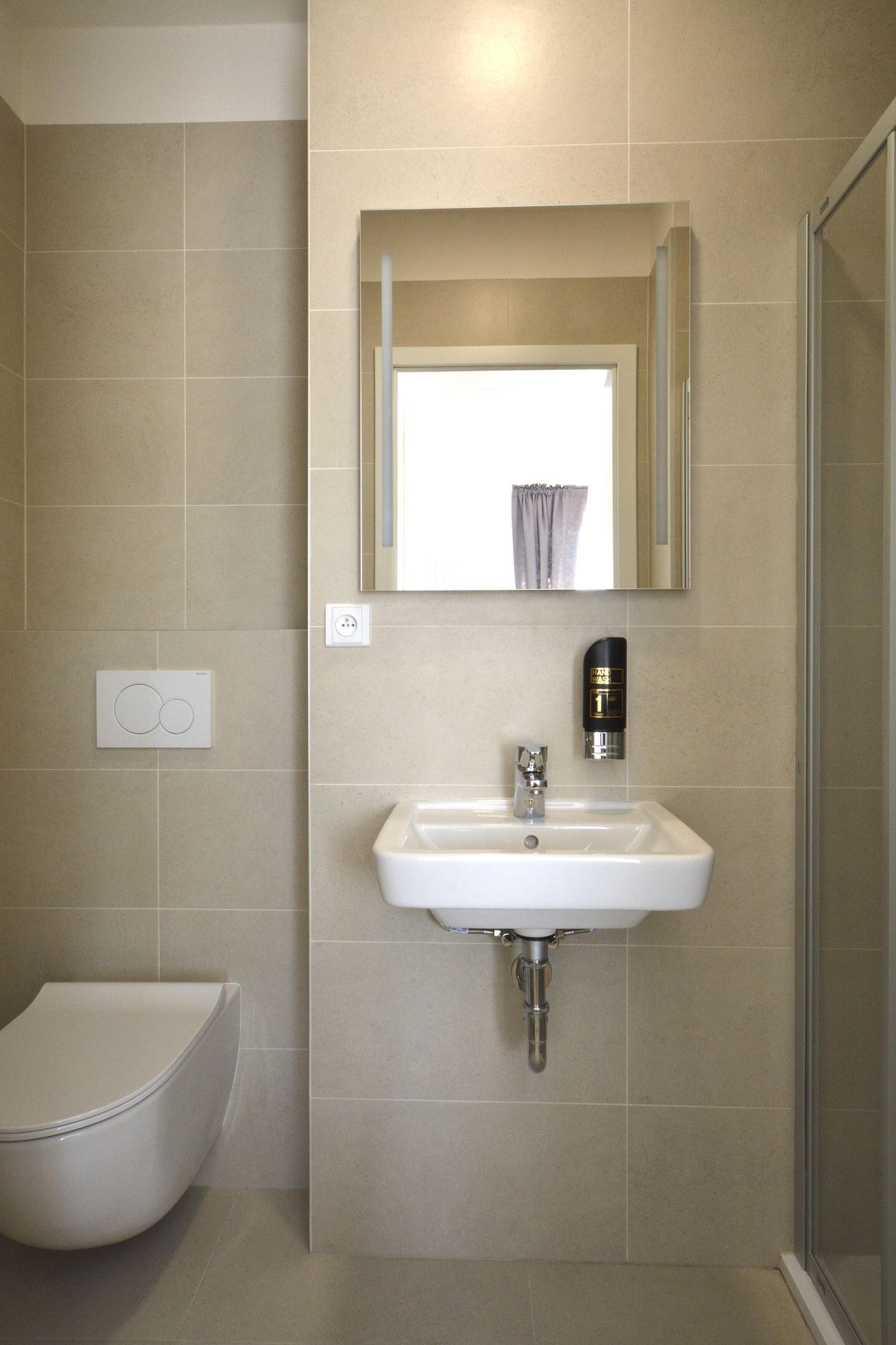 Фото Downtown Suites Belohorska